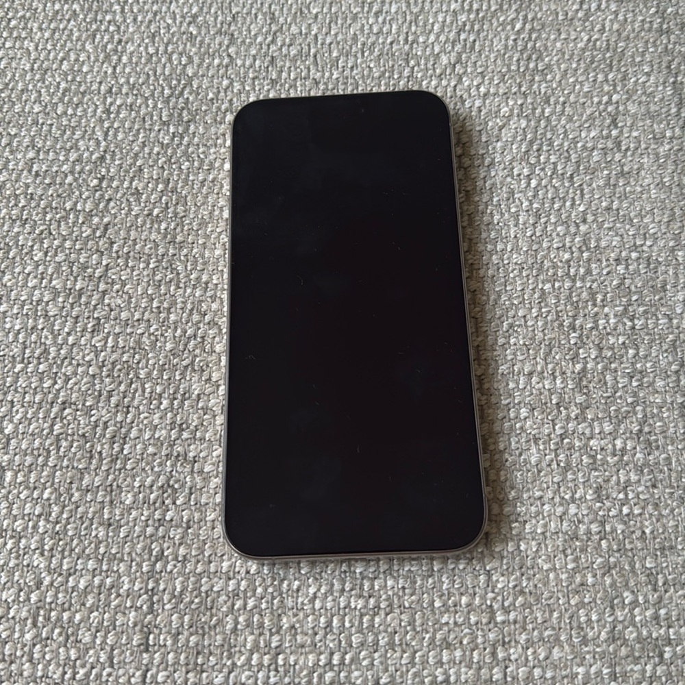 iPhone 15 Pro Max Natural Titanium, 256 GB unlocked